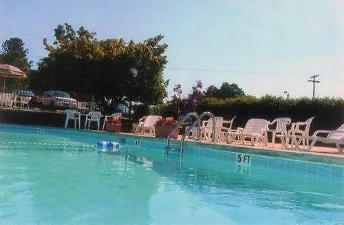 Governors Inn Shelby